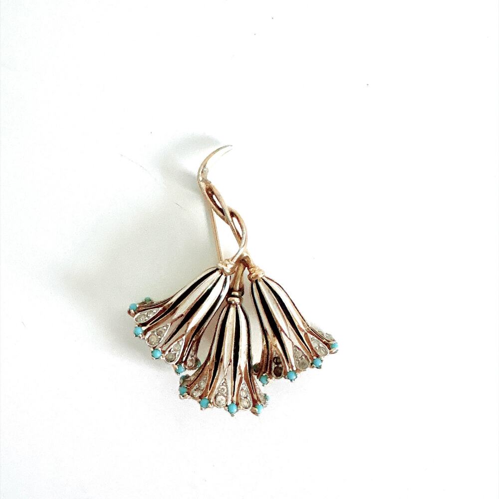 Vintage Jomaz Triple Bell Flower Brooch
